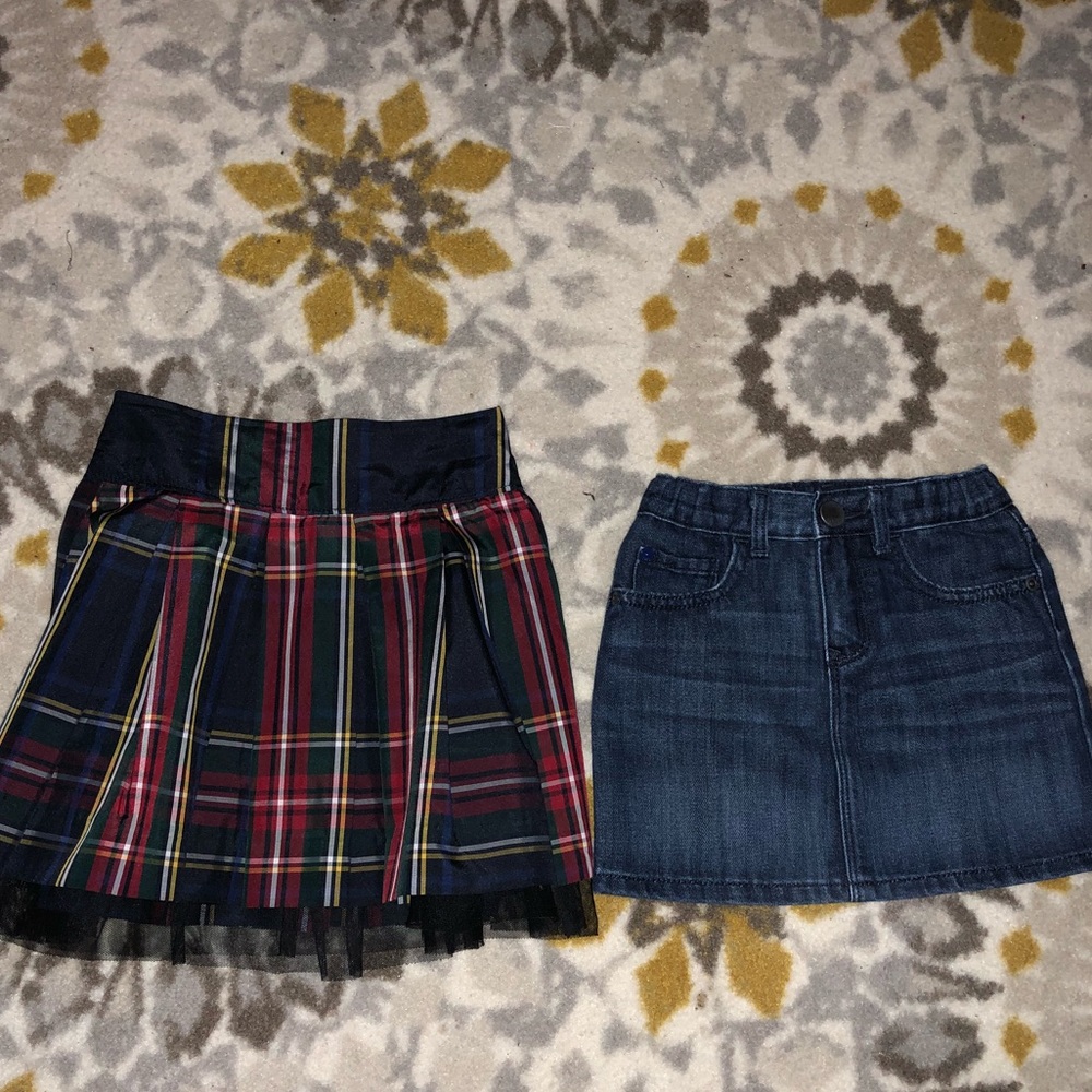 Little girls bundle of 2 Gap skirts! Size 3 and 4!